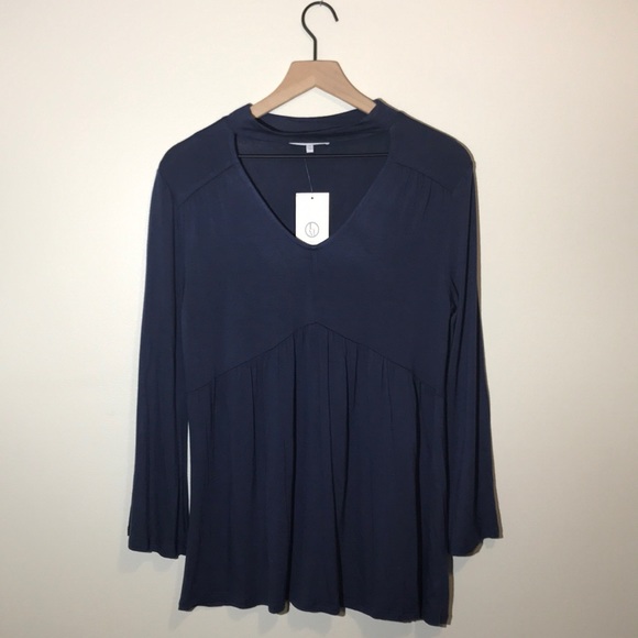 NWT Linda Matthews Knit Navy Top - Picture 2 of 5
